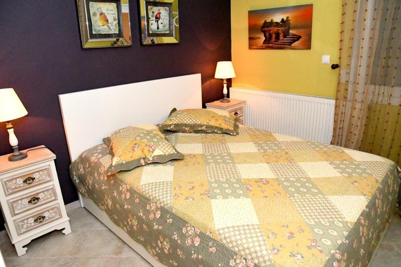 Studio On The Beach With Private Garden أغيا ترياس المظهر الخارجي الصورة