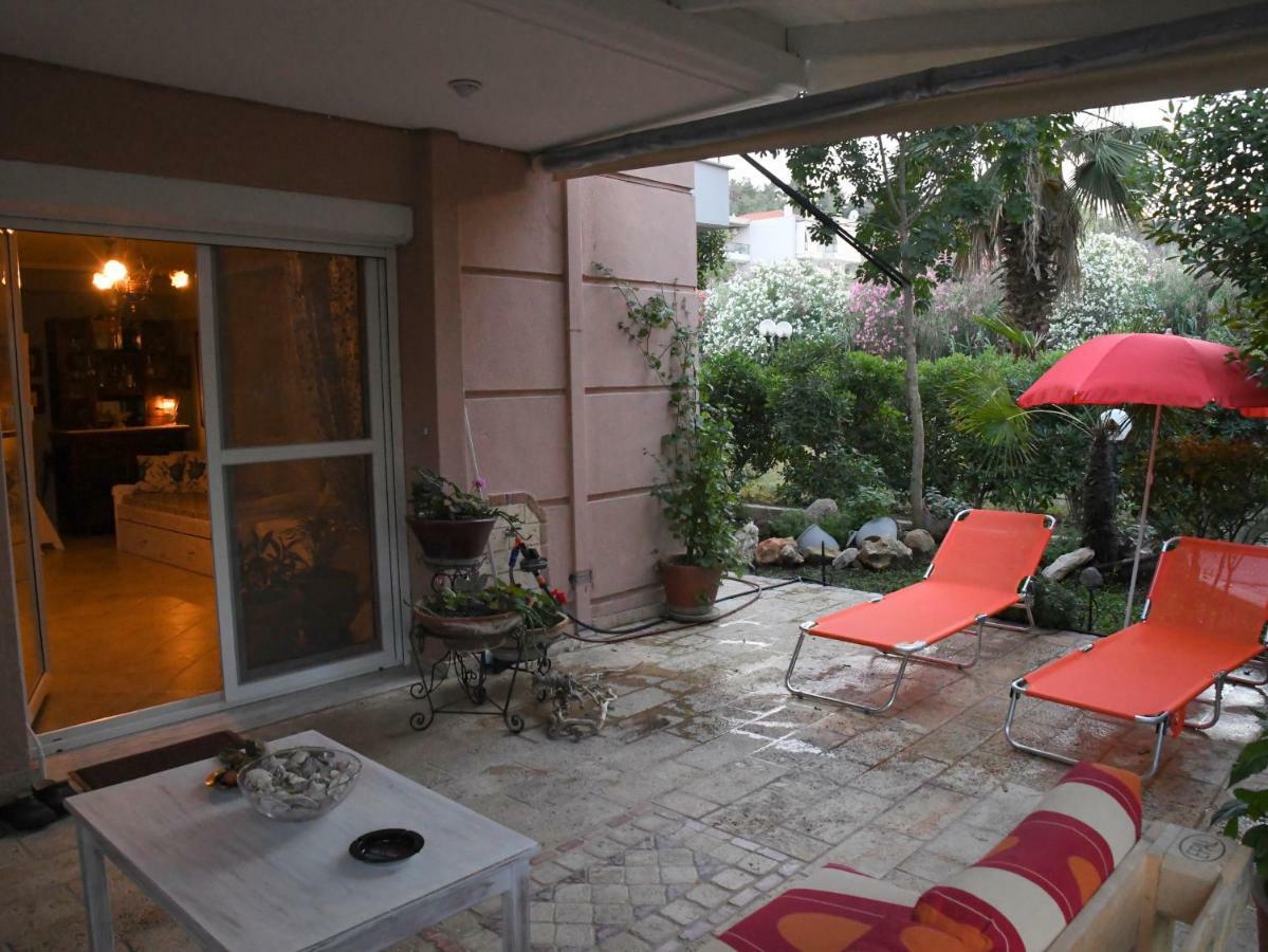 Studio On The Beach With Private Garden أغيا ترياس المظهر الخارجي الصورة