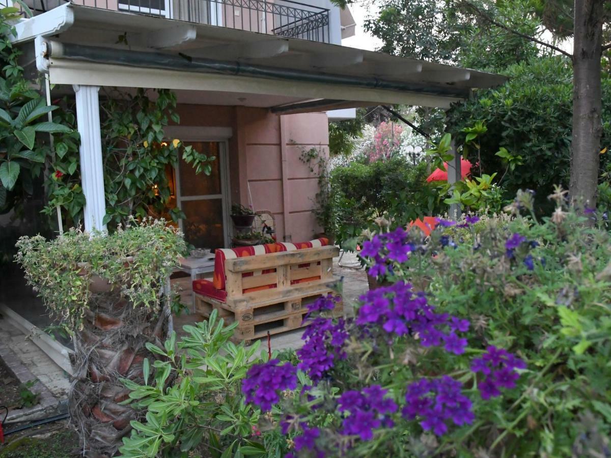 Studio On The Beach With Private Garden أغيا ترياس المظهر الخارجي الصورة