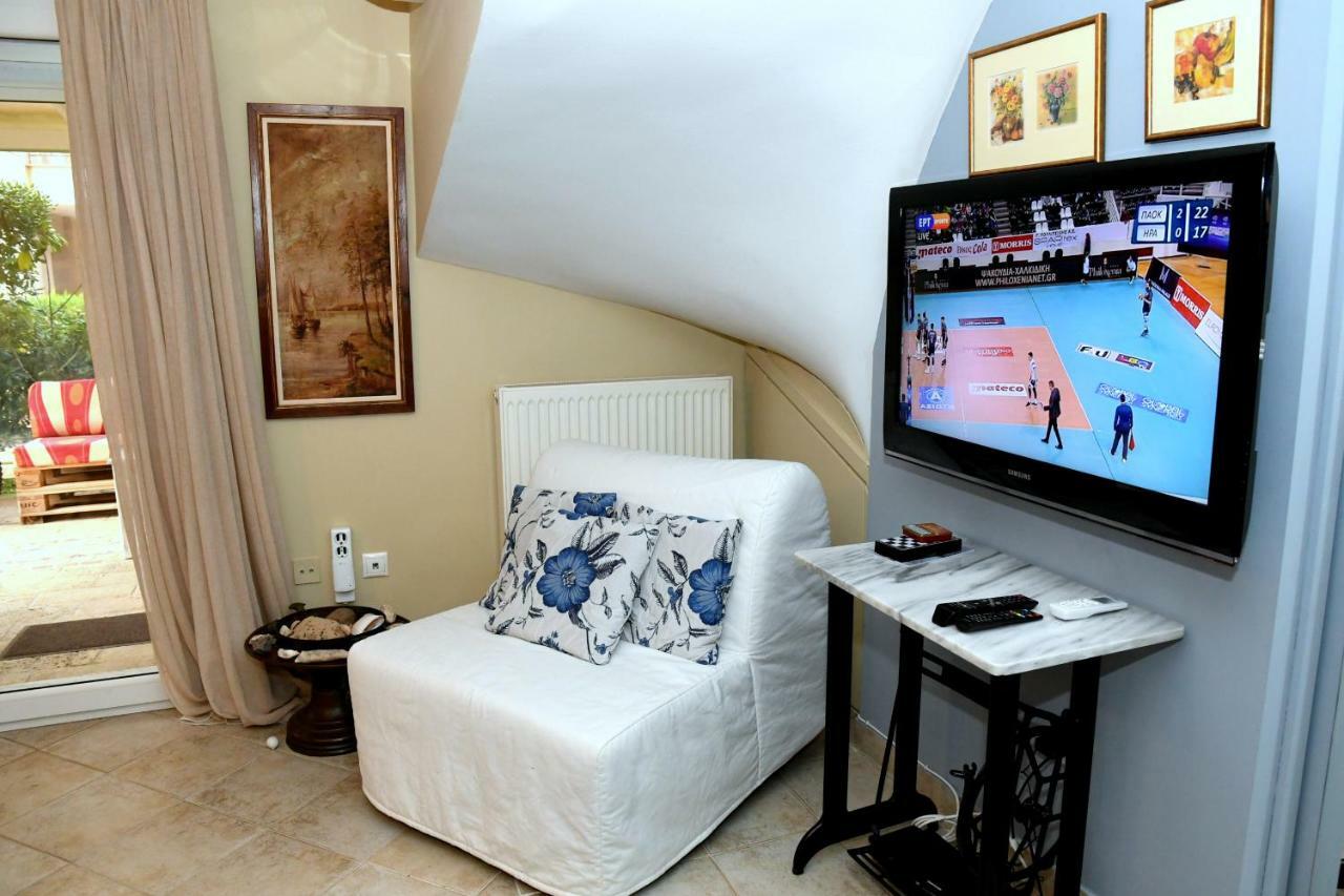 Studio On The Beach With Private Garden أغيا ترياس المظهر الخارجي الصورة