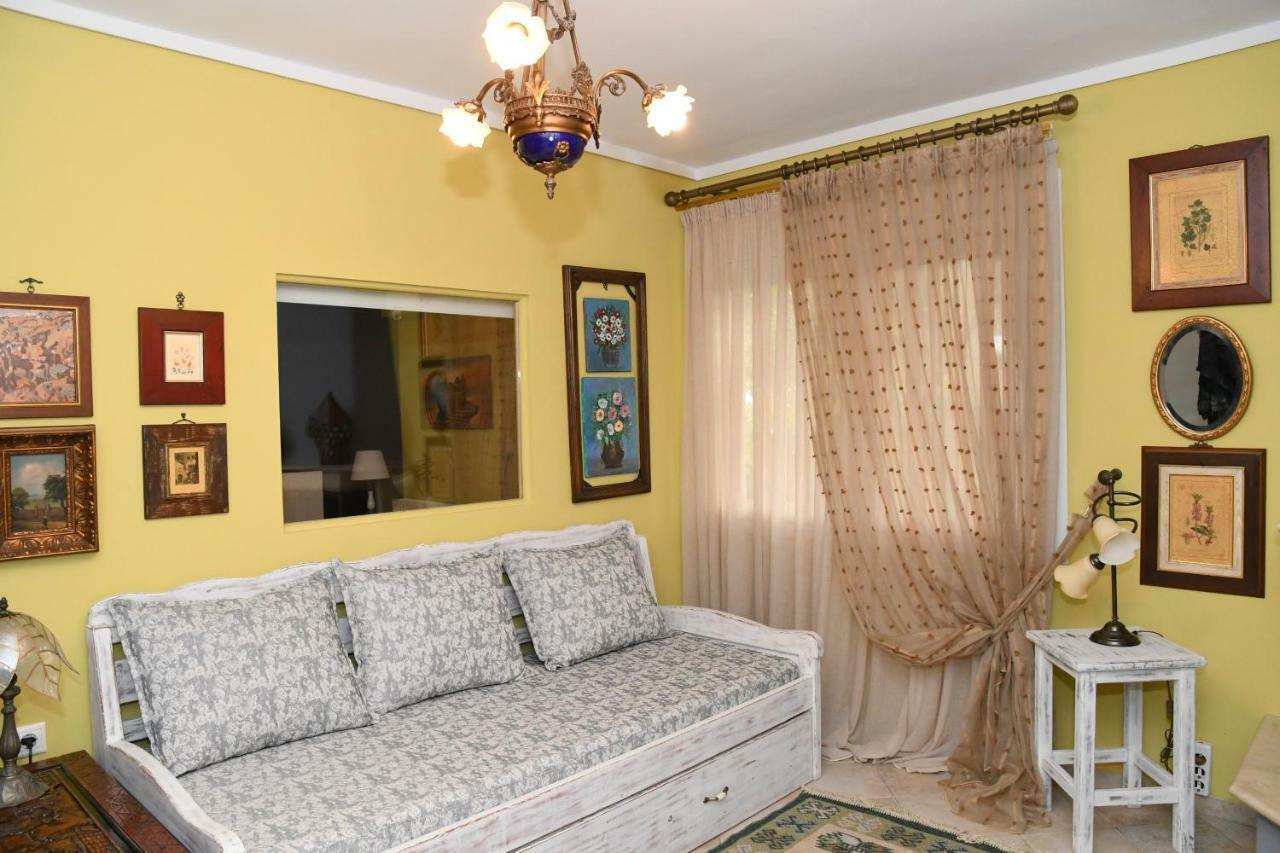 Studio On The Beach With Private Garden أغيا ترياس المظهر الخارجي الصورة